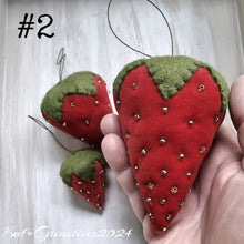 Load image into Gallery viewer, Velvet Beaded Strawberries -Set #2