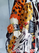Load image into Gallery viewer, Zombie Zabella