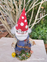 Load image into Gallery viewer, Spring Gnome