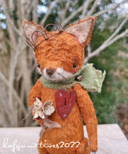 Load image into Gallery viewer, Red Fox